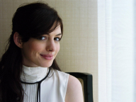 Anne Hathaway - Photo
