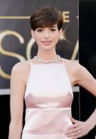 Anne Hathaway - Photo
