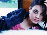 Mila Kunis - Photo