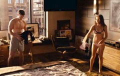 Mila Kunis - Photo